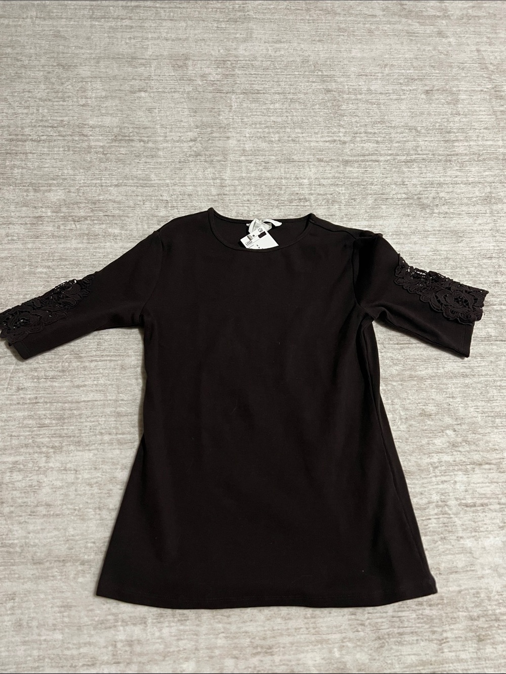 H&M black Ribbed Short-Sleeve Top with Lace Trim